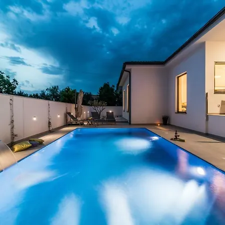 Villa 991 Muntić