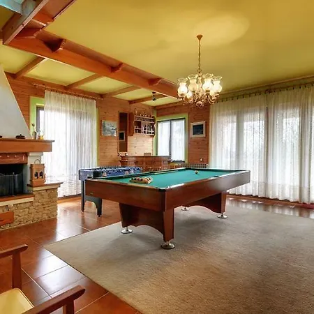 991 Villa