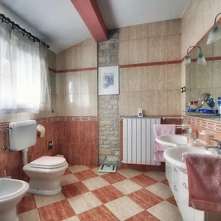 991 Villa Muntić